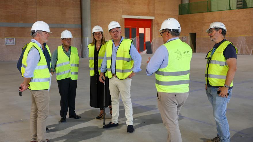 Sanz visita Fibes por los nuevos trabajos de mejora