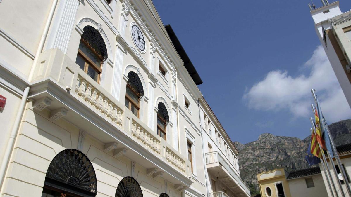 Ayuntamiento de Tavernes.