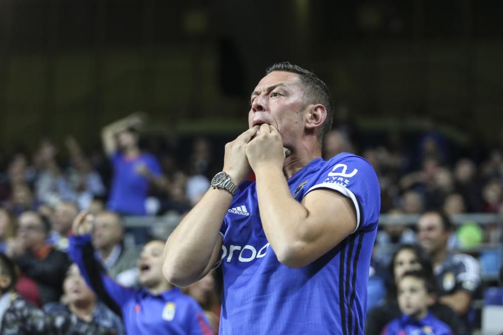 El partido entre el Real Oviedo y el Tenerife, en imágenes