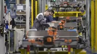 La brecha salarial entre la gran empresa y la pequeña crece y ya supera los 440 euros al mes