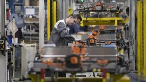 Trabajadores de una industria.