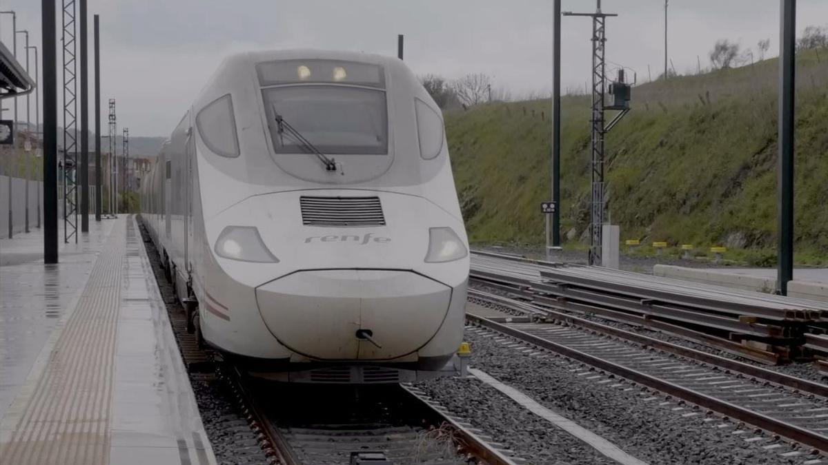 Tren Alvia de pruebas en Extremadura.