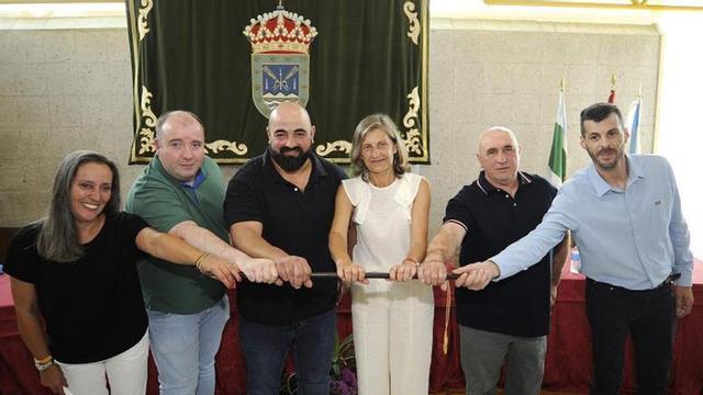 El actual equipo de gobierno, tras el pleno del 31 de julio.  | BERNABÉ/ JAVIER LALÍN