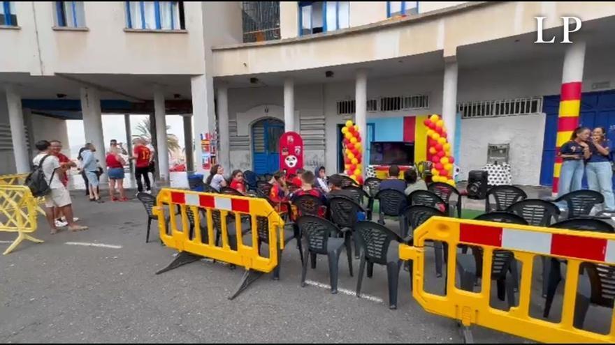 Vídeo: la plaza Lomo El Chinche en La Feria, con familiares y amigos de Yeremy Pino