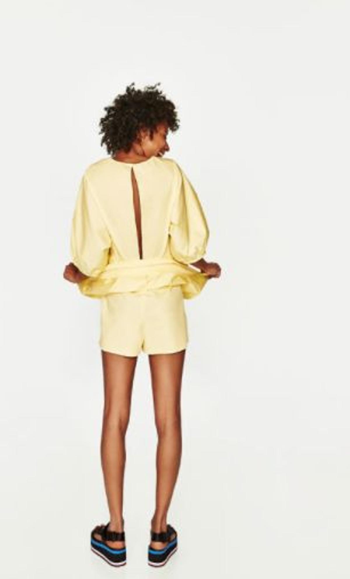 Vestido mono de Zara en amarillo