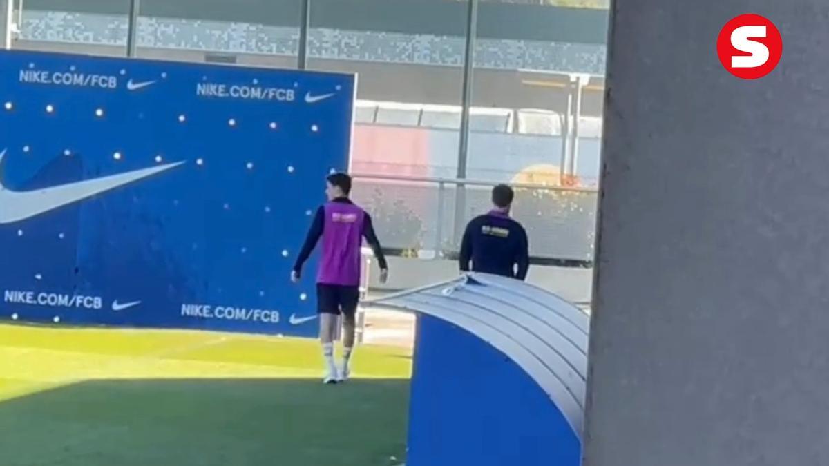 Y de repente, en el entreno, apareció Gavi