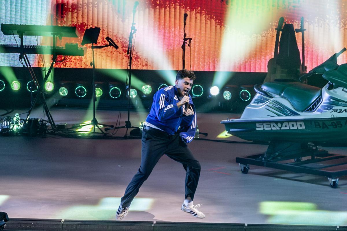 El artista Daniel Martínez de la Ossa Romero ‘Delaossa’ durante su concierto en el Movistar Arena, a 31 de enero de 2026, en Madrid (España). Delaossa regresa a los escenarios con una inédita puesta en escena para presentar ‘La Madrugá’, el álbum más personal y ambicioso del artista malagueño, un viaje desde la oscuridad hacia la luz. 31 ENERO 2026;CONCIERTO;MÚSICA;CANTANTE;MÚSICO;ARTE;ARTISTA; Ricardo Rubio / Europa Press 31/01/2026. Delaossa;Ricardo Rubio;