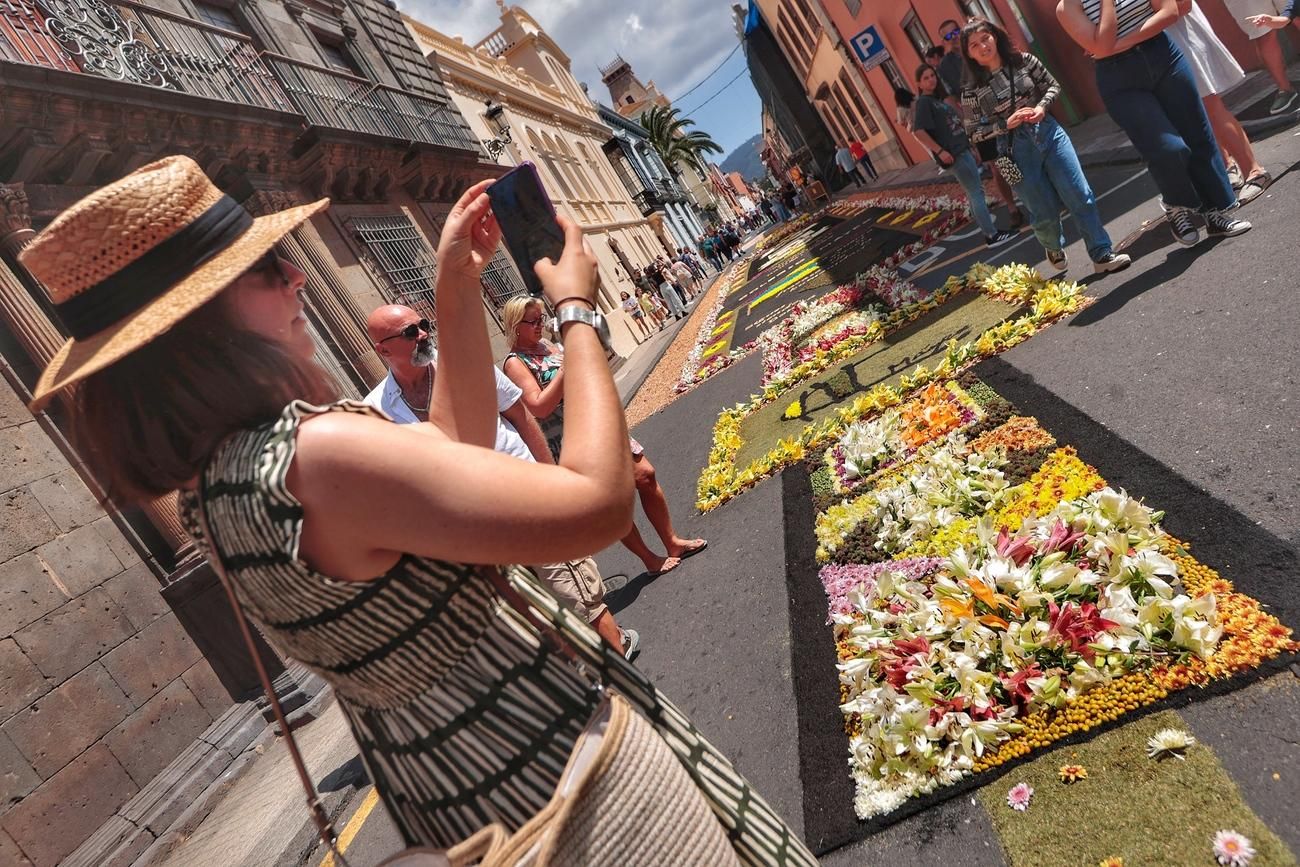 Alfombras del Corpus Christi en La Laguna