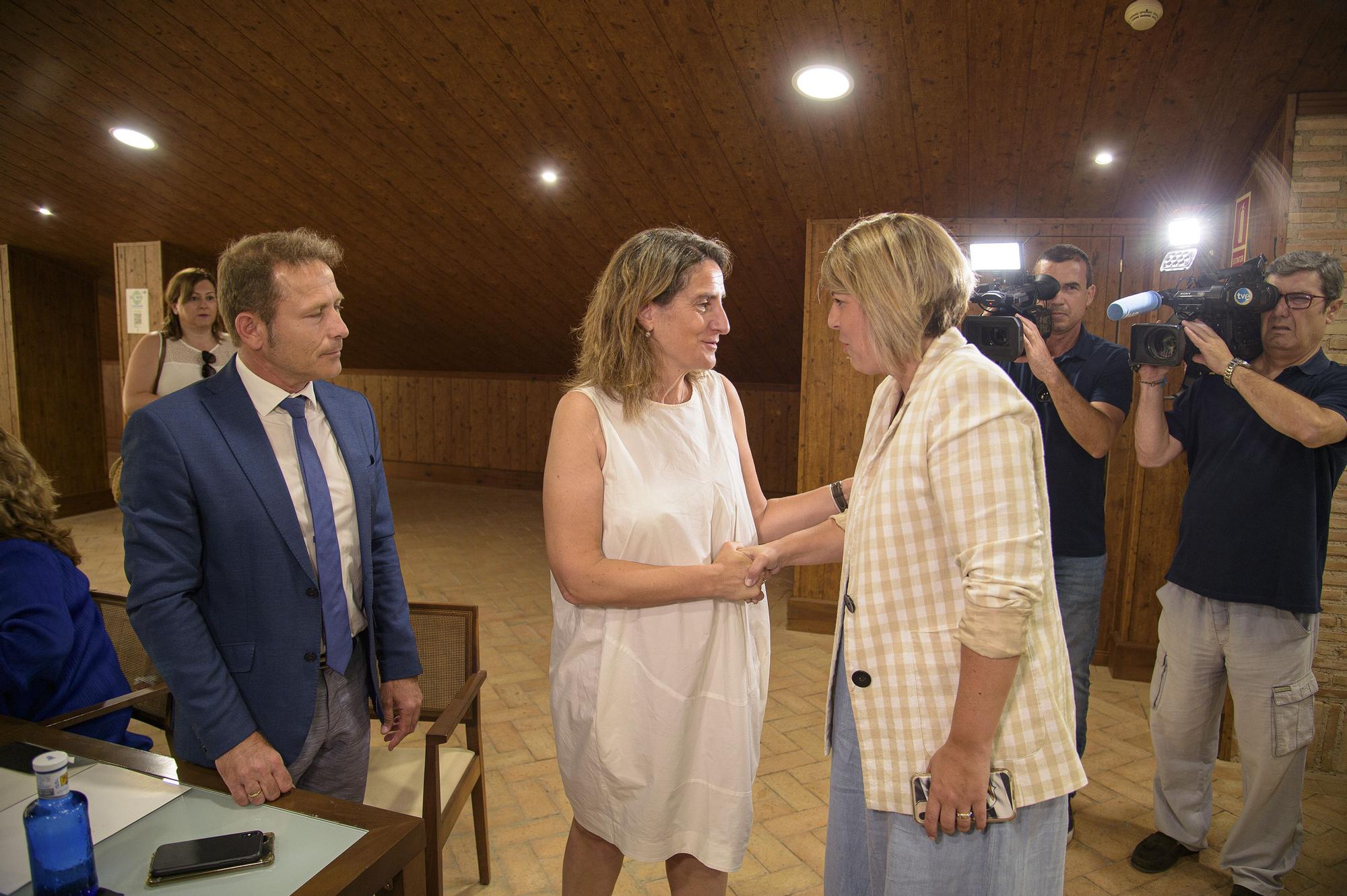 Visita de la ministra Teresa Ribera al Ayuntamiento de Los Alcázares