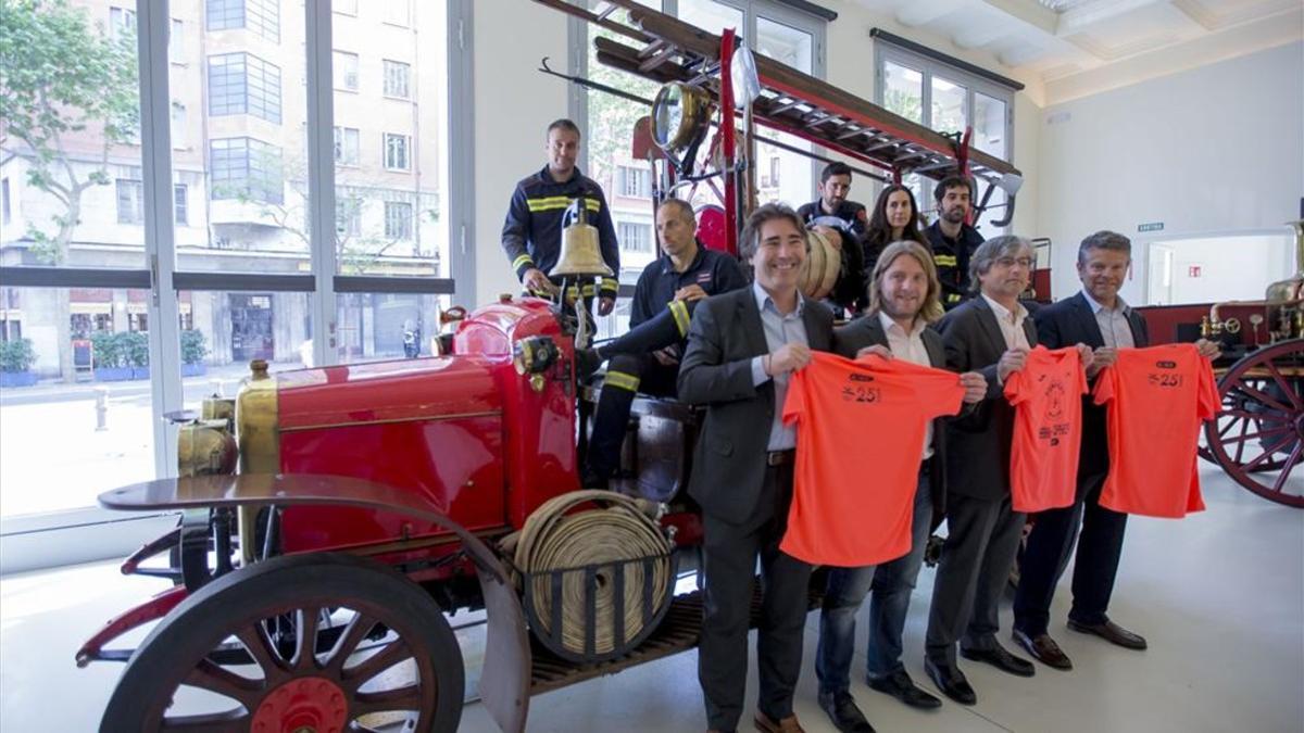 El Parc de Bombers ha acogido la presentación de la Cursa