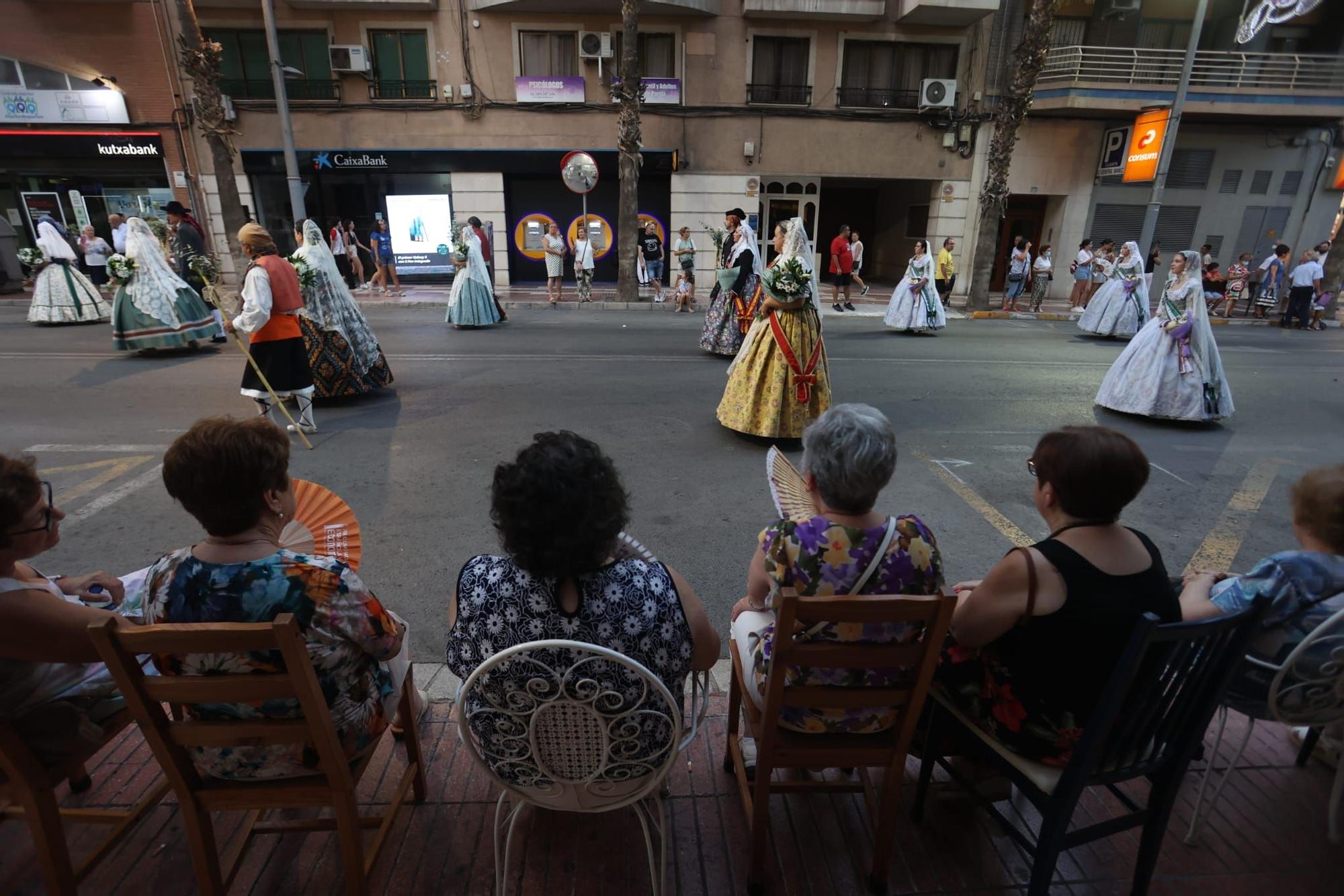 Ofrenda de flores en San Vicente