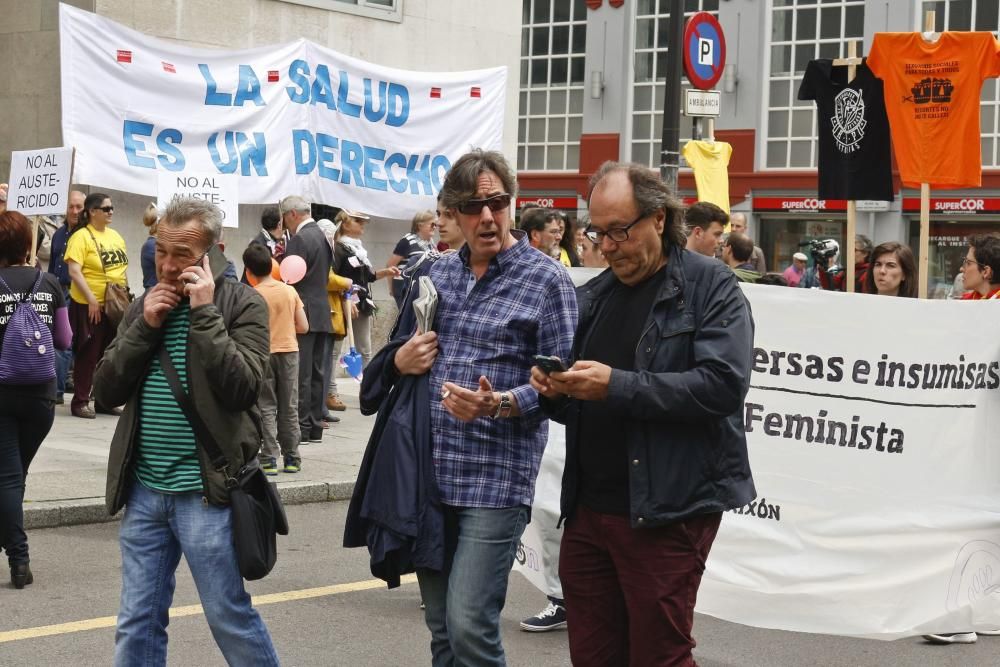 Manifestación "Pasacalles por la digindad" en Gijón