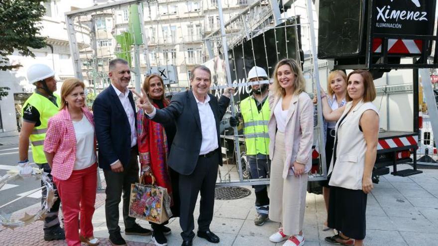 Espinosa, Rivas, Silva, Caballero, Patricia Rodríguez, Nuria Rodríguez y Lago, con trabajadores de Ximénez.