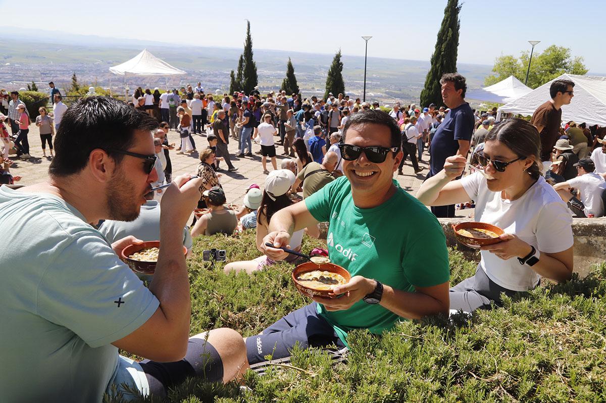 Habas, calor, devoción y naturaleza junto a la Virgen de Belén