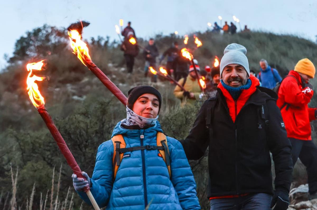 Así ha sido la Bajada de Antorchas en Elda