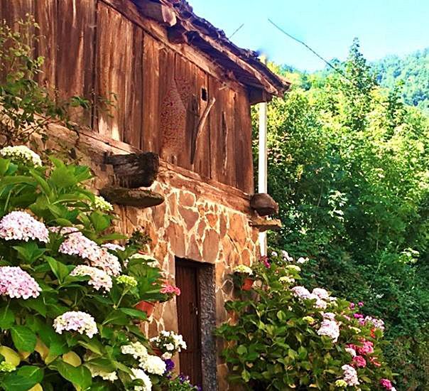 Murias, el Cudillero de la cordillera