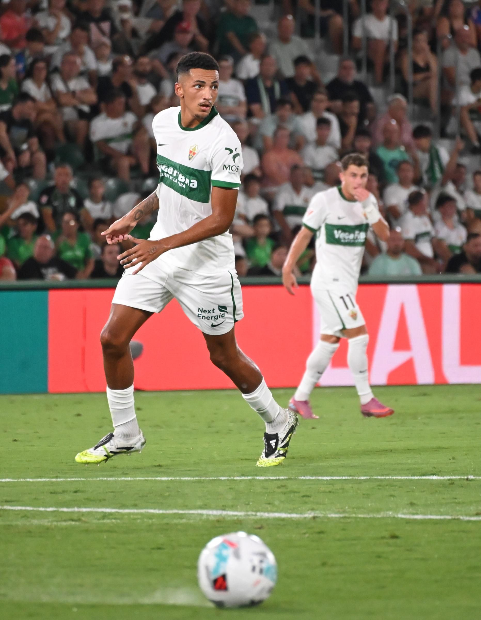 El Elche vuelve a Primera División con un empate frente al Betis (1-1)