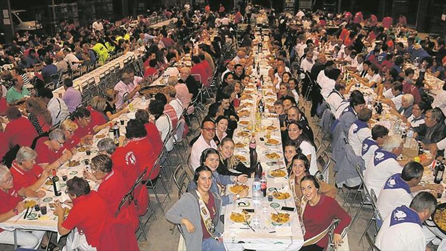 El encierro de seis cerriles hoy a mediodía, acto estrella del variado cartel festivo en les Alqueries