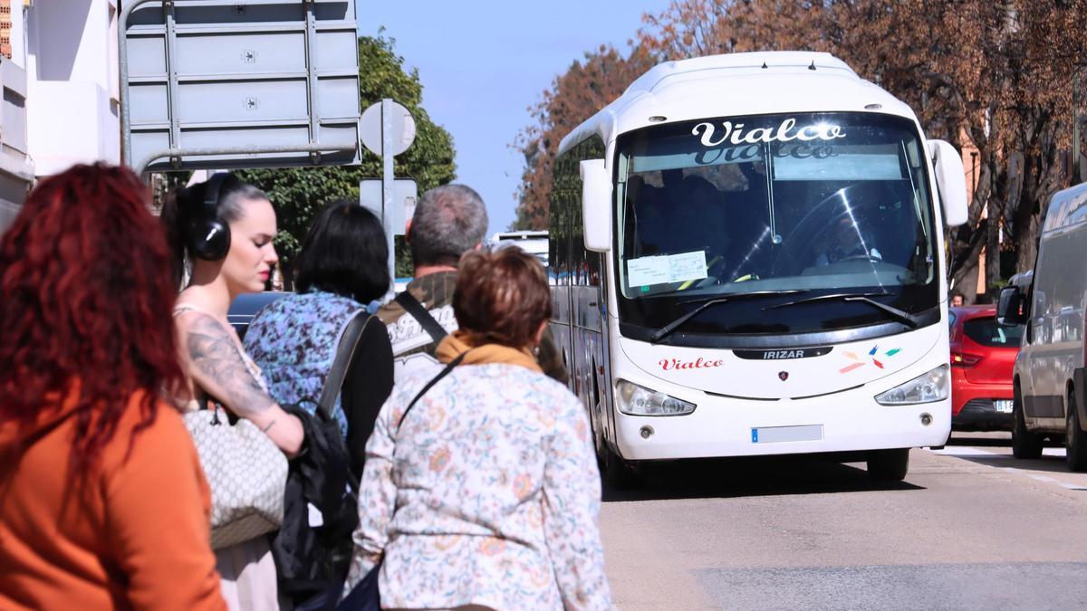 Servicio de autobús en l'Alcúdia, en una imagen de archivo.
