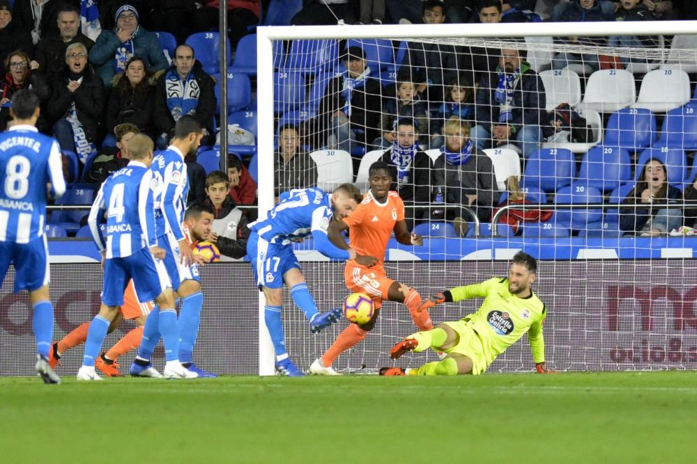 El Dépor golea 4-0 al Oviedo