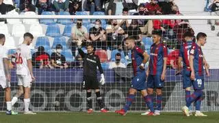 Crece el interés de Osasuna por fichar a Aitor Fernández