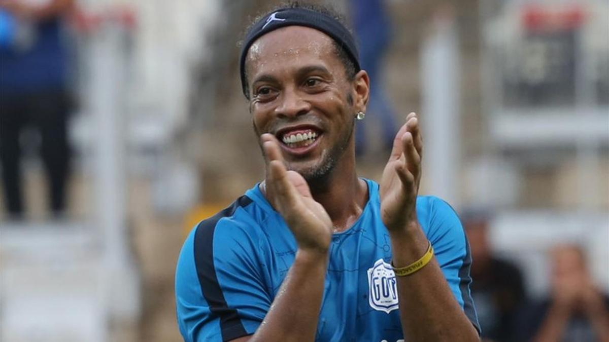 Ronaldinho podría pasarse a la política