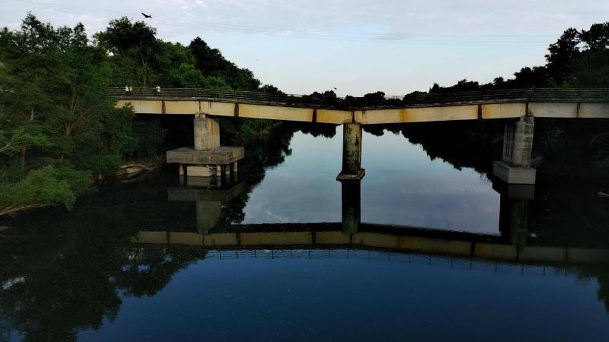 Puente sobre el río Duero que será derribado.
