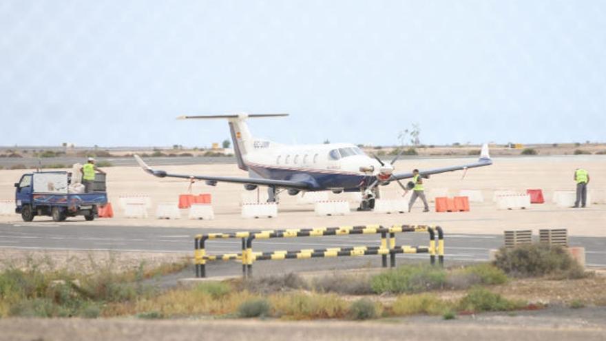 El avión en el que transportaban los 400 kilos de cocaína.