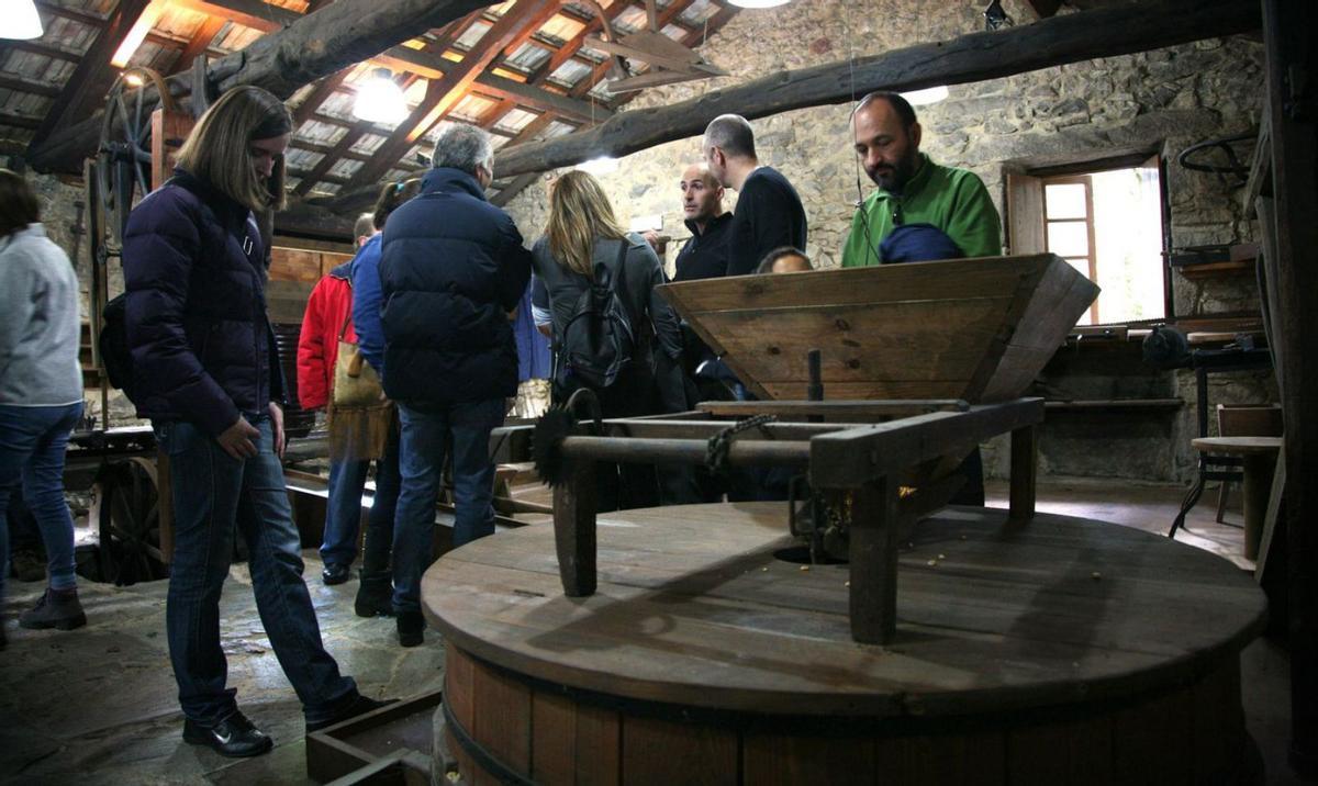 Un molino rehabilitado en la parroquia estradense de Sabucedo.  | // BERNABÉ/LUISMY