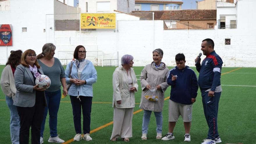 La UD Canals recauda 1.345 euros para la lucha contra el cáncer