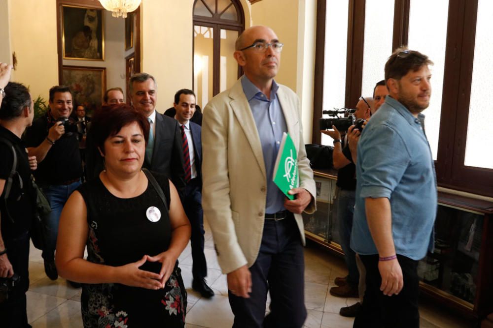 El alcalde de Málaga afronta su sexto mandato con el apoyo de Ciudadanos, al que integra en el gobierno.