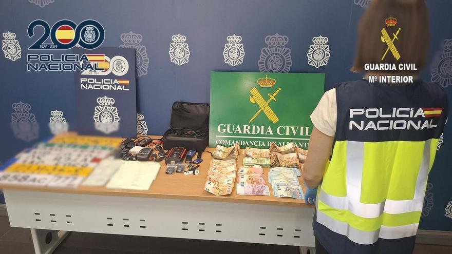 Nueve apresados en La Nucía, Altea, l'Alfàs y La Vila de una red internacional de robo de vehículos