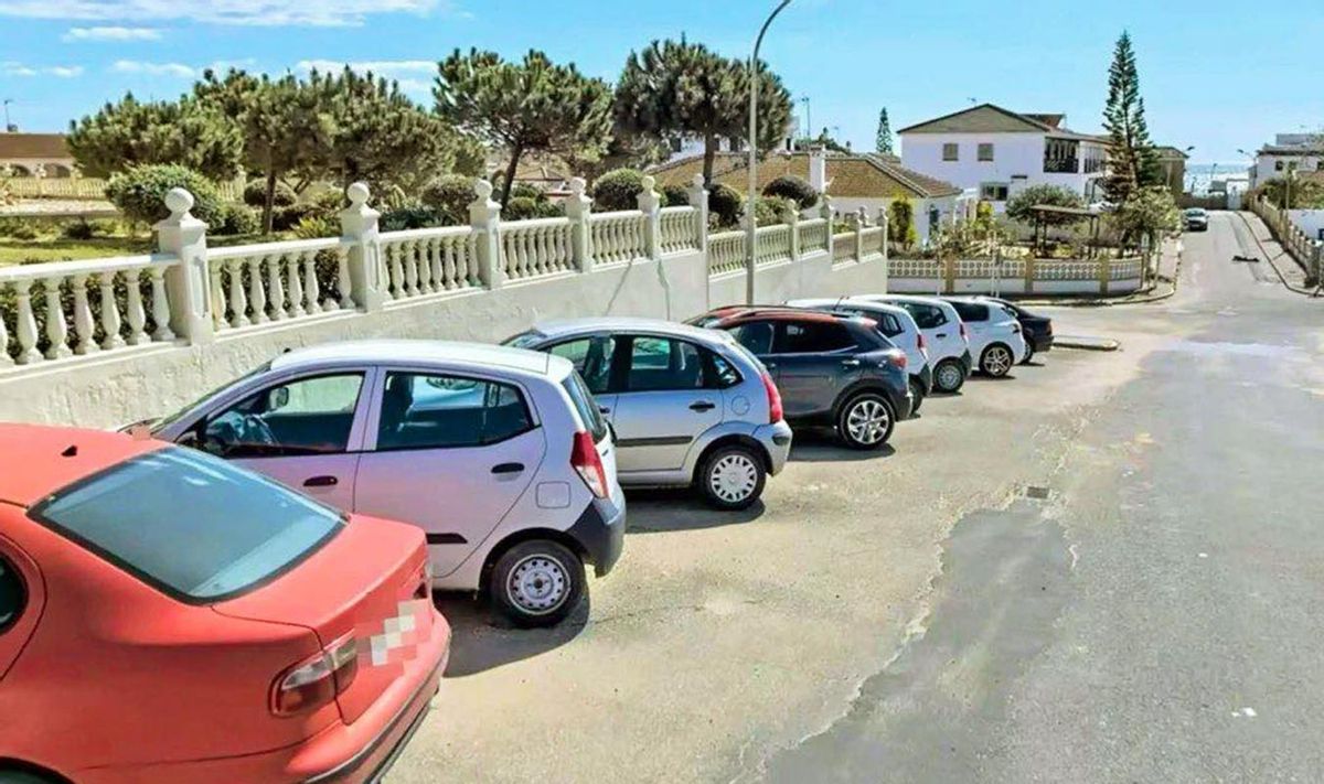 Una calle de Matalascañas.