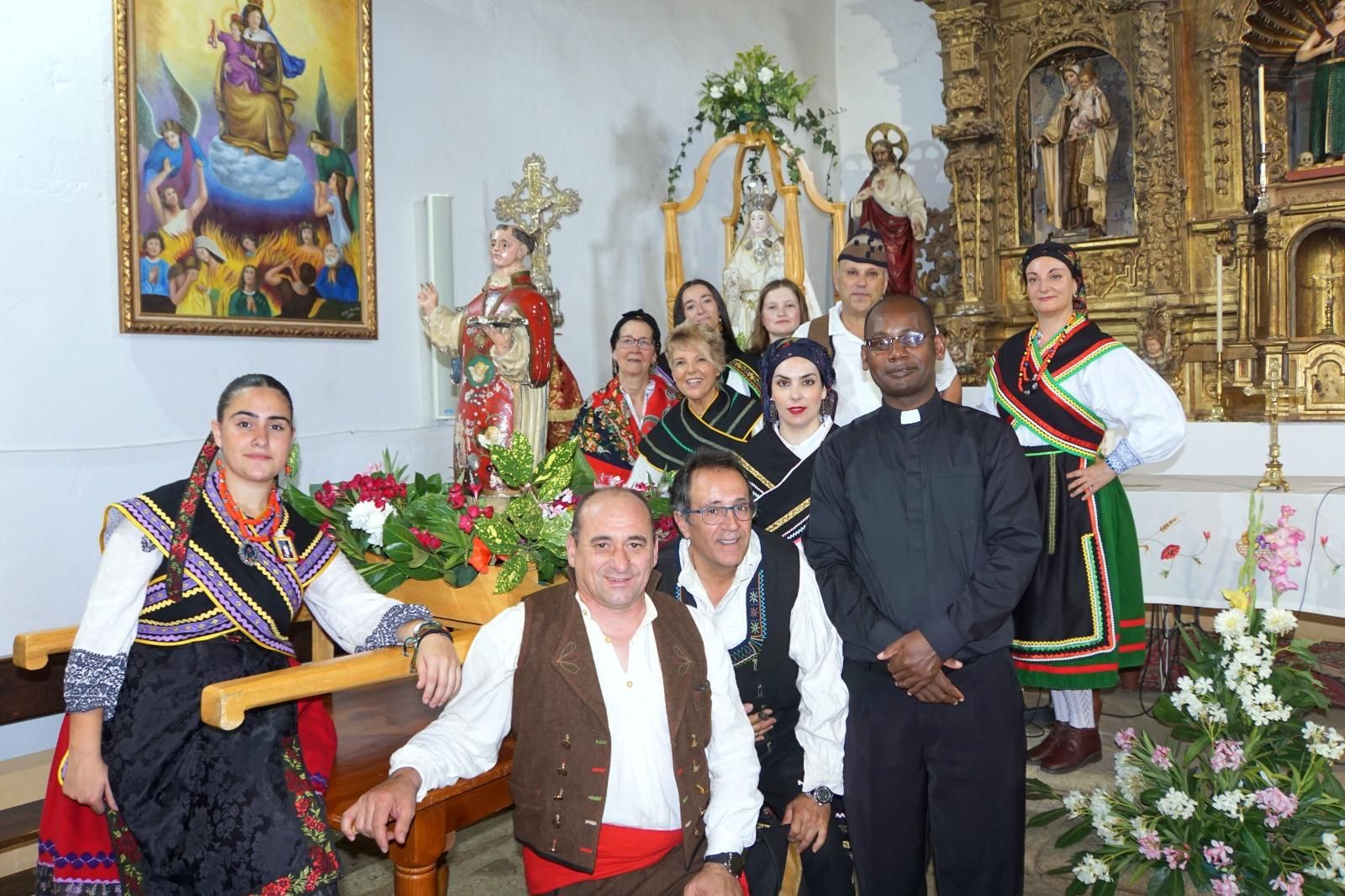GALERÍA | Grisuela procesiona a San Ciriaco para revivir su tradición del Voto Concejo