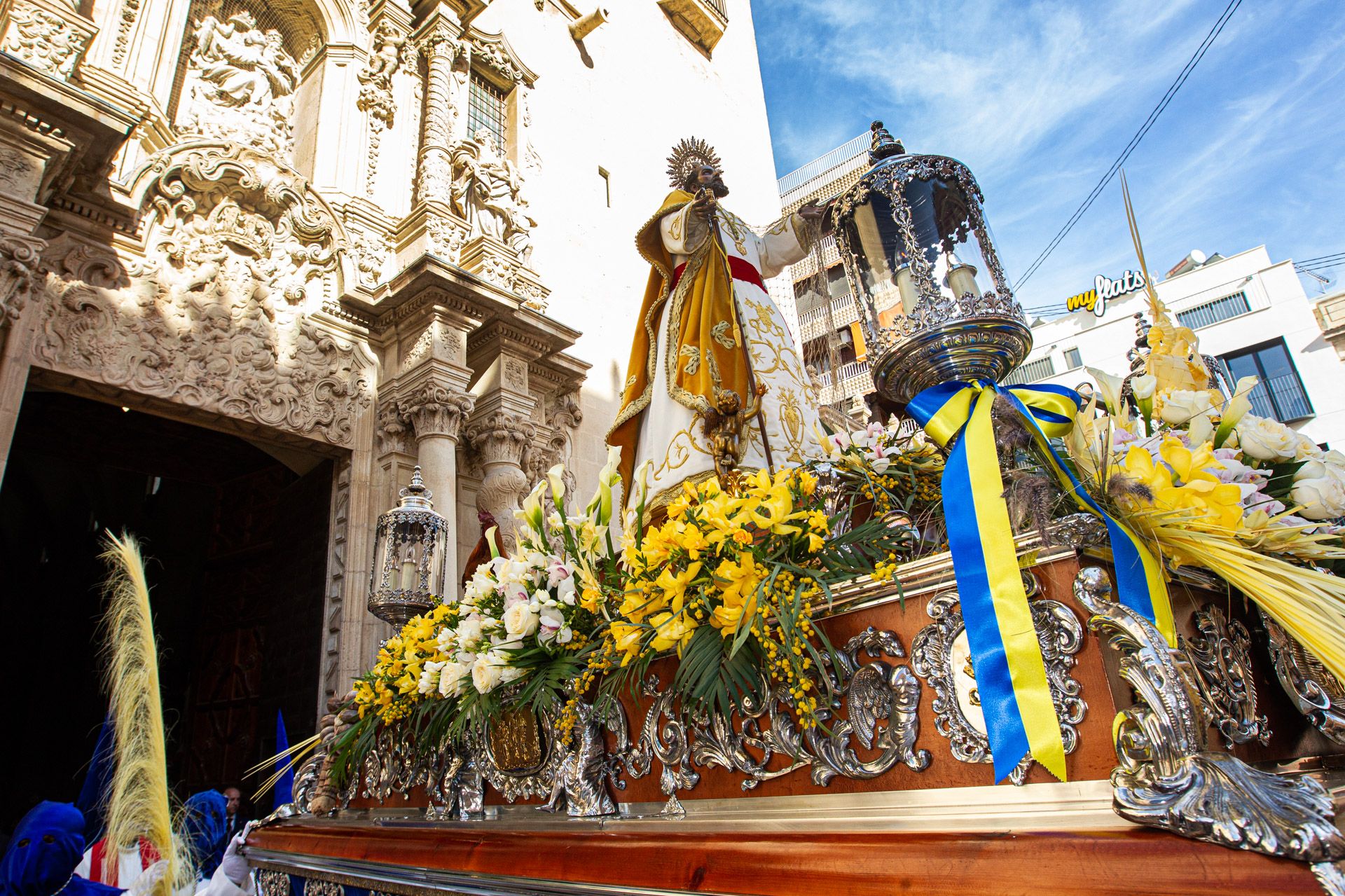 Cuatro Hermandades procesionan la tarde del Domingo de Ramos en Alicante