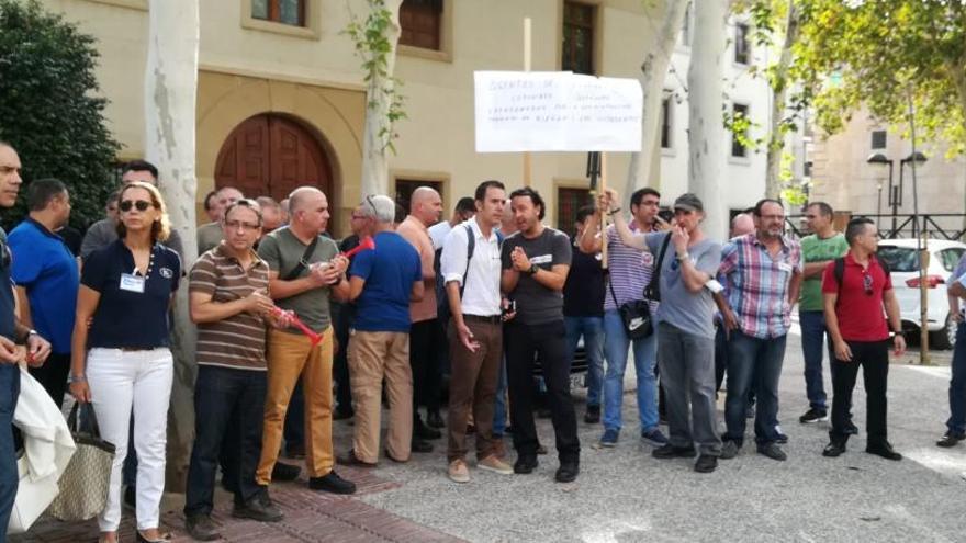 Protesta de los vigilantes de la Comunidad en San Esteban