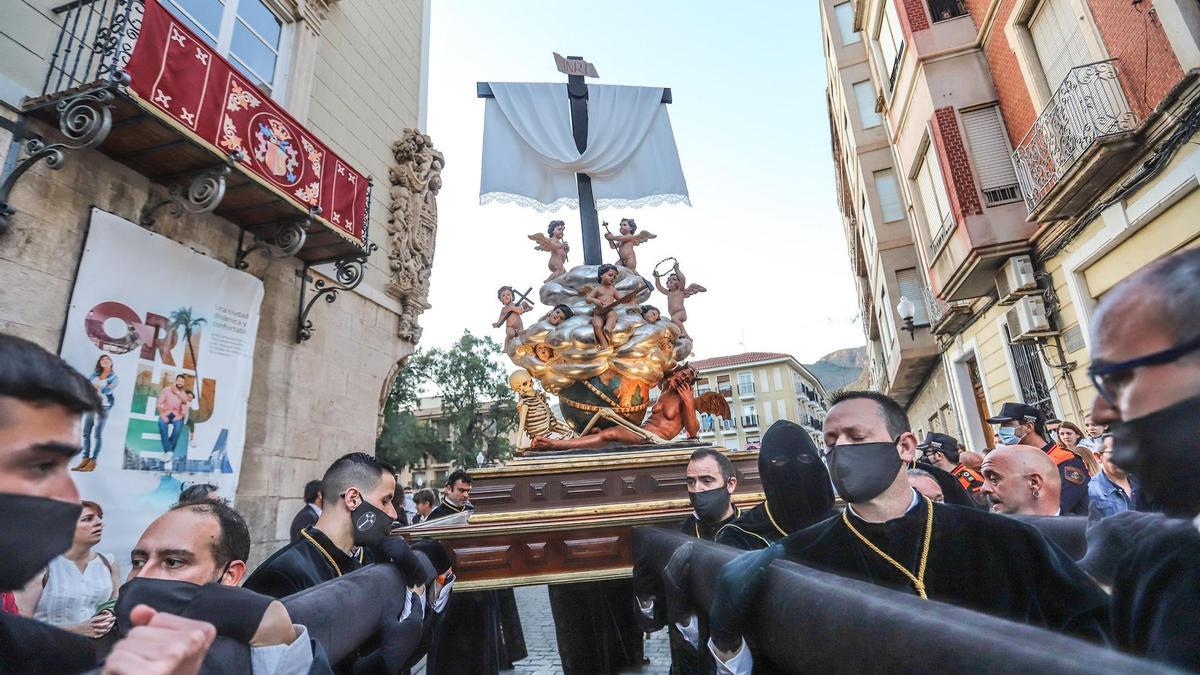 La Semana Santa de Orihuela cuenta con el paso más antiguo y único en el mundo, &quot;El Triunfo de la Cruz&quot; (1696), conocido como &quot;La Diablesa&quot;.