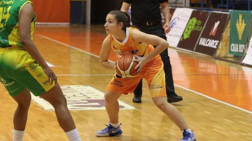 María Montalvo, durante un partido en el Ángel Nieto.