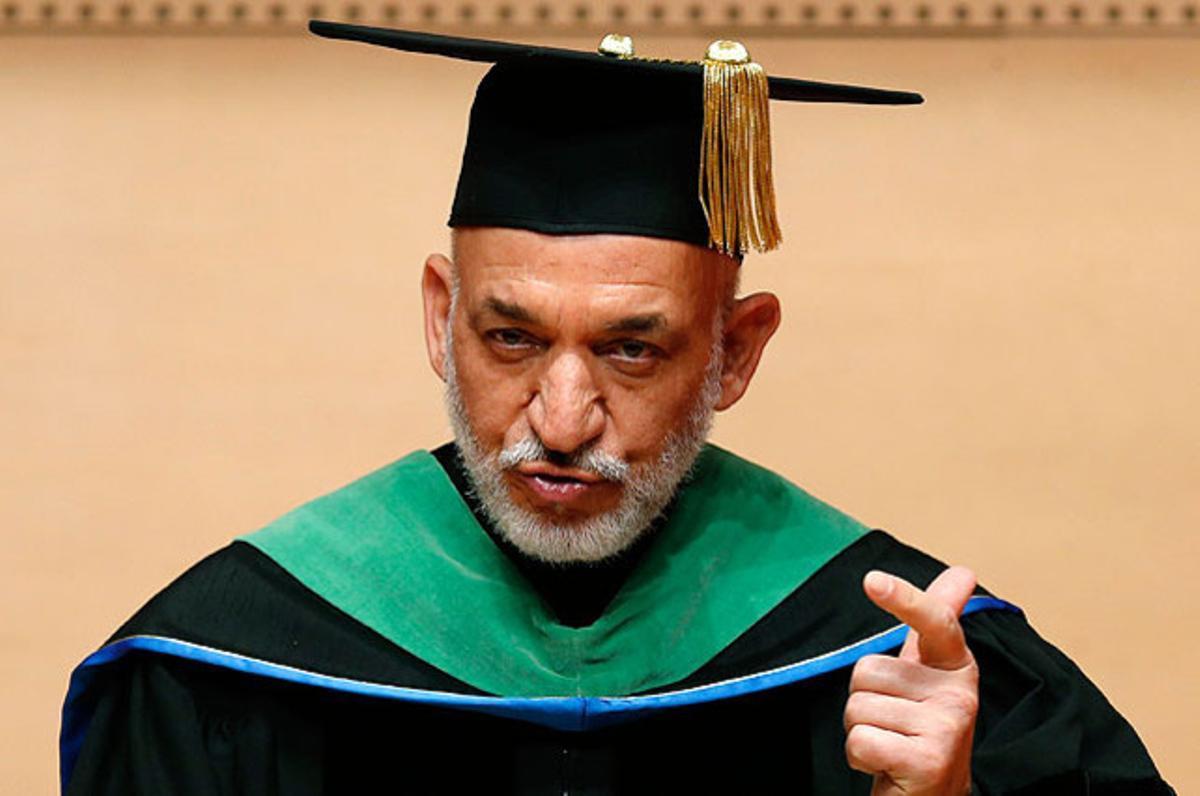 El president de l’Afganistan, Hamid Karzai, durant el seu discurs després de rebre un doctorat honorari de la Universitat de Ciències de l’Esport, a Tòquio.