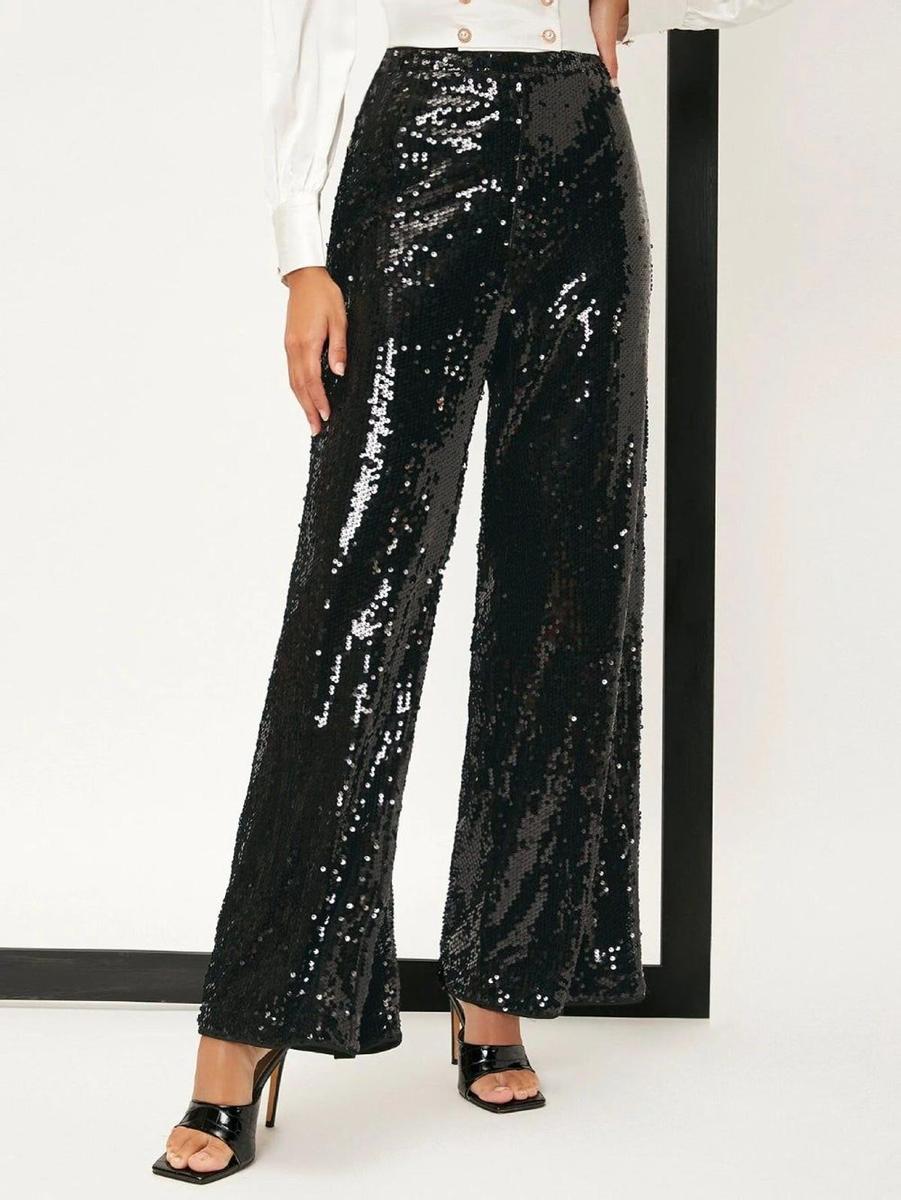Pantalones negros de lentejuelas de Shein (precio: 24 euros)
