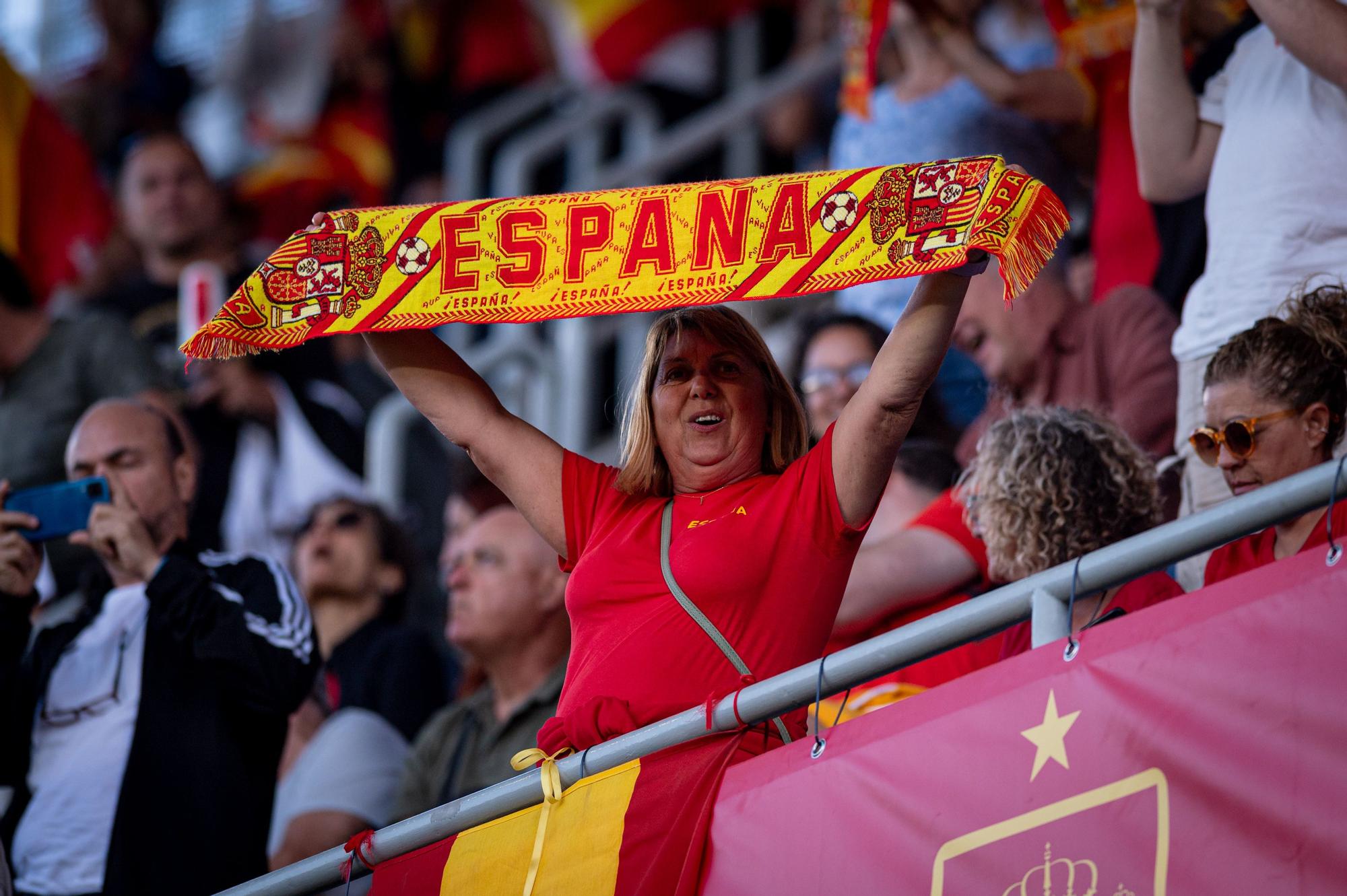España-Dinamarca en el Estadio Heliodoro Rodríguez López