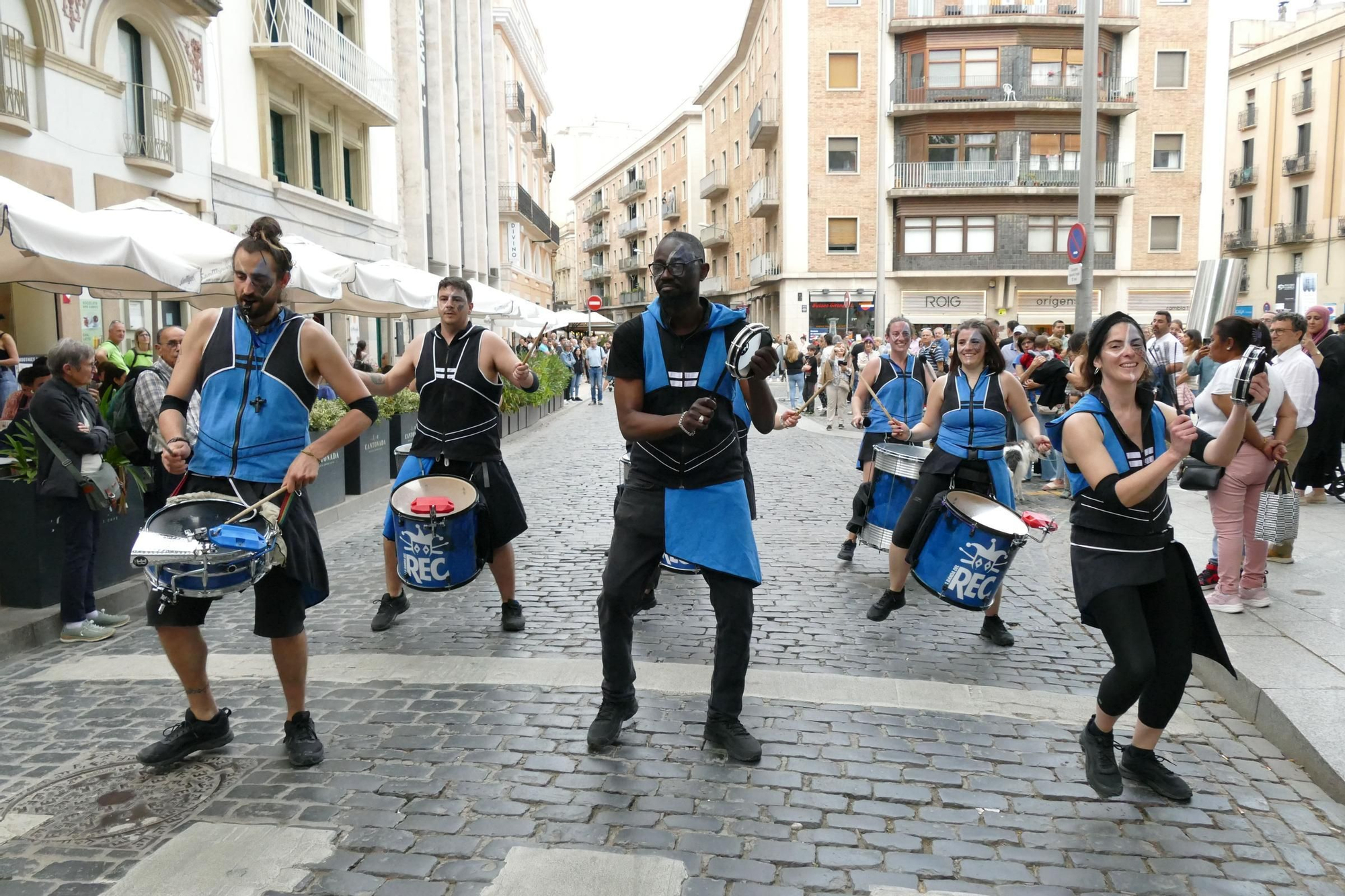 La Tramuntakada Festival Figueres recorre diferents carrers del rovell de l'ou