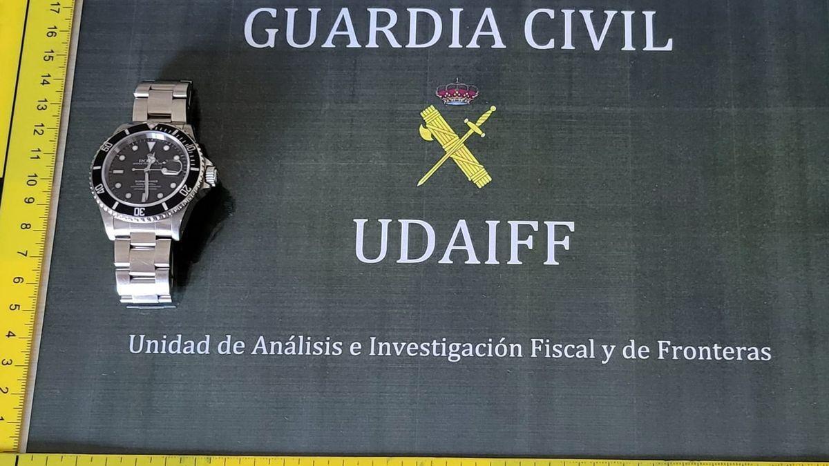 Die Guardia Civil konnte die 12.000-Euro-Rolex am Flughafen sicherstellen.