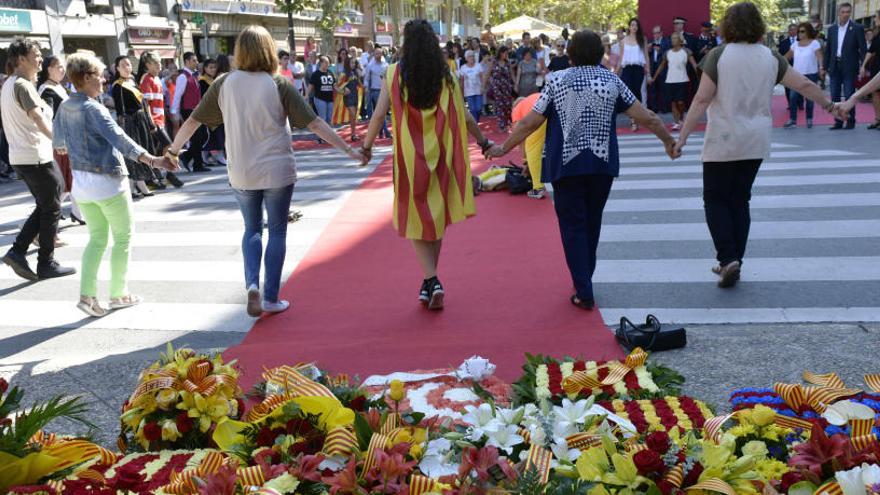 Ballada de sardanes en l&#039;ofrena  de l&#039;any passat