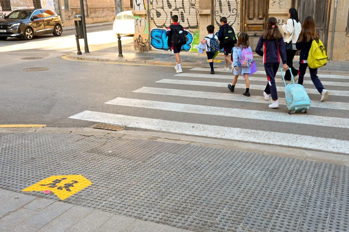 Señales y pasos de cebra forman parte de las nuevas rutas