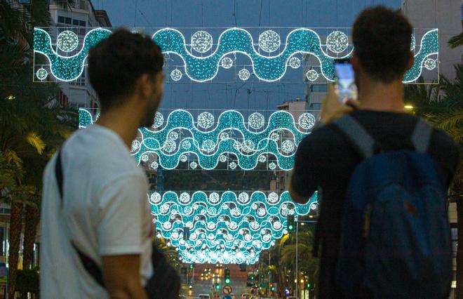 Encendido oficial de las luces de Hogueras