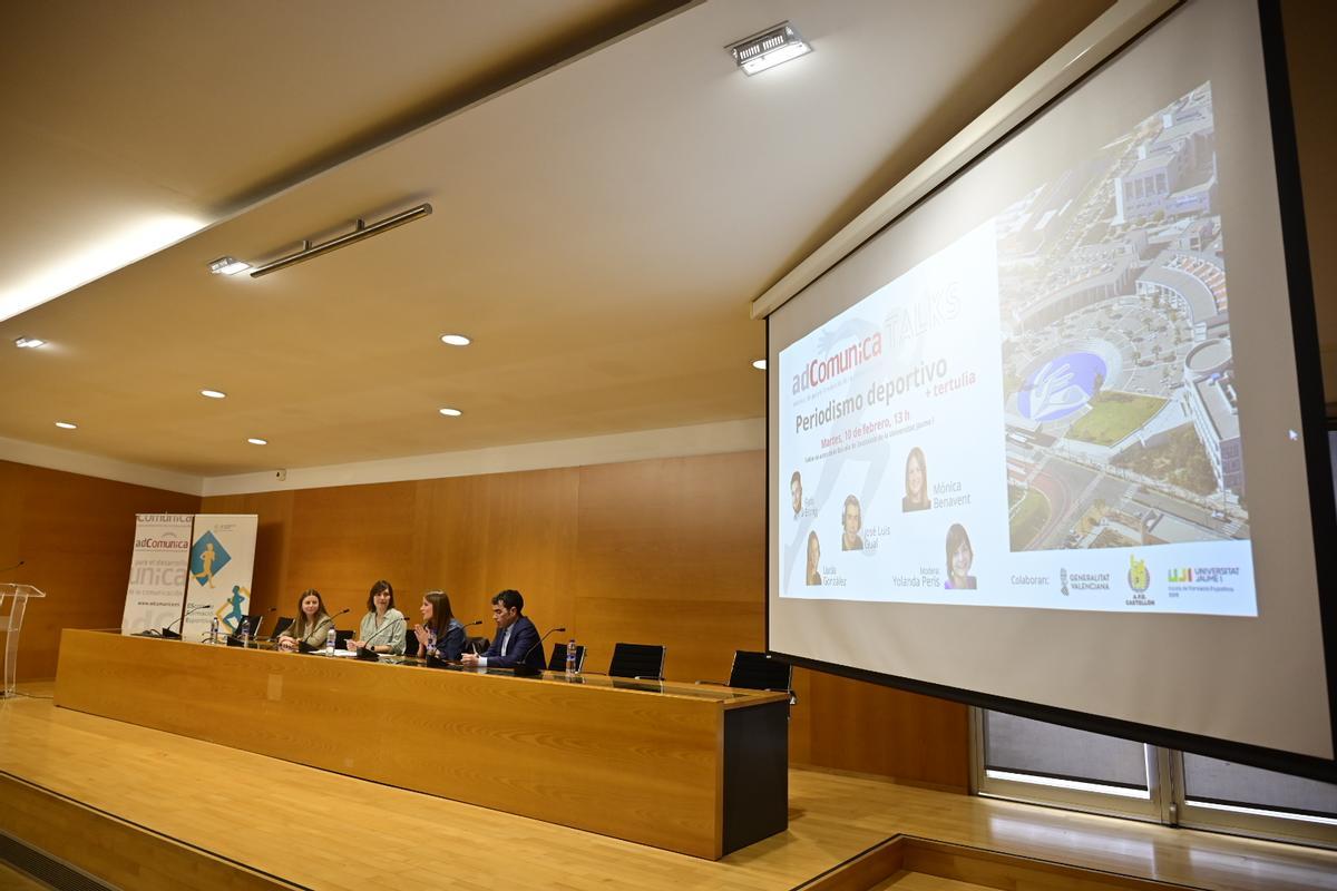 Galería | Debate sobre periodismo deportivo en la UJI