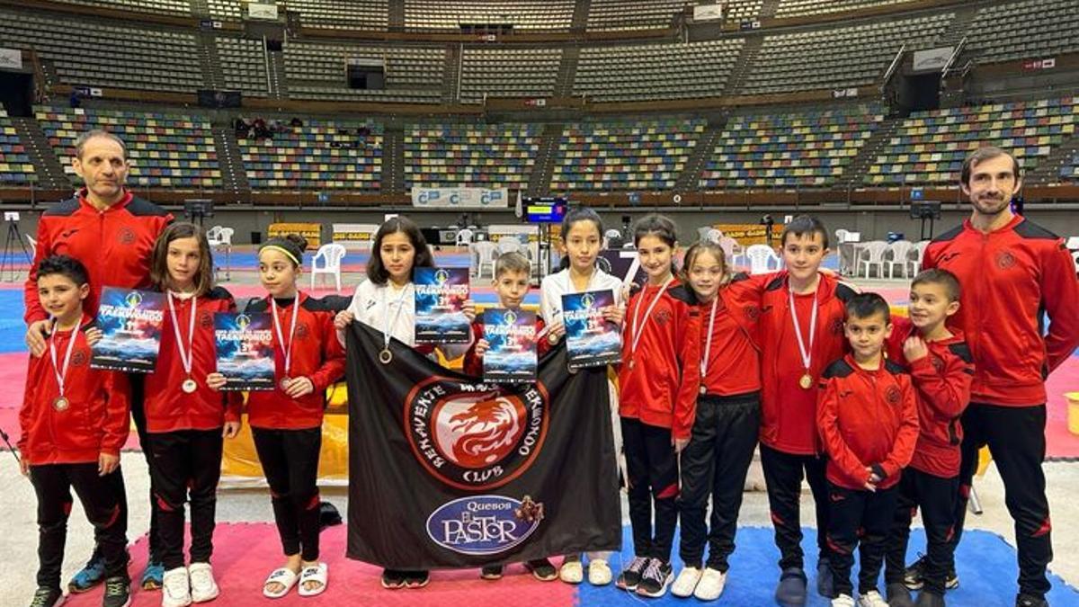 Equipo benaventano precadete en A Coruña