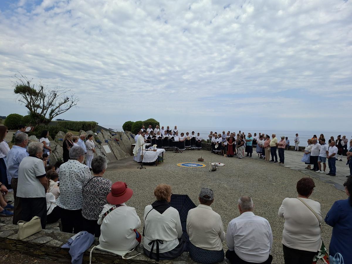 En imágenes: Coaña celebra en Ortiguera su "Día del Mar" más emotivo