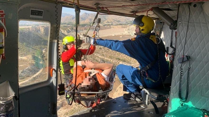 Rescatan a un senderista de 62 años en el Barranco del Mulo de Ulea